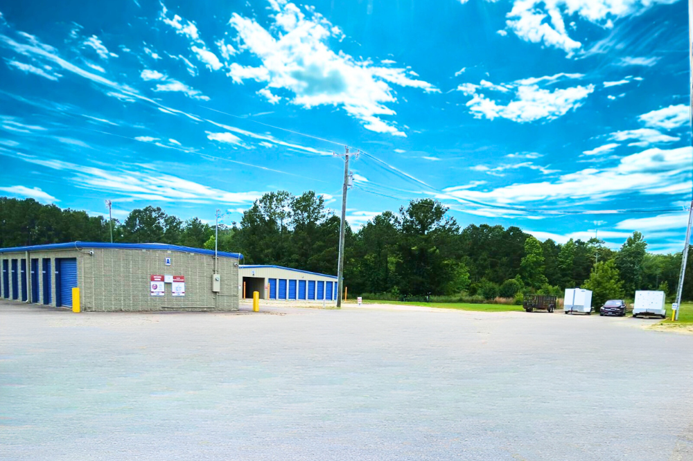 Vehicle storage self storage Linden North Carolina